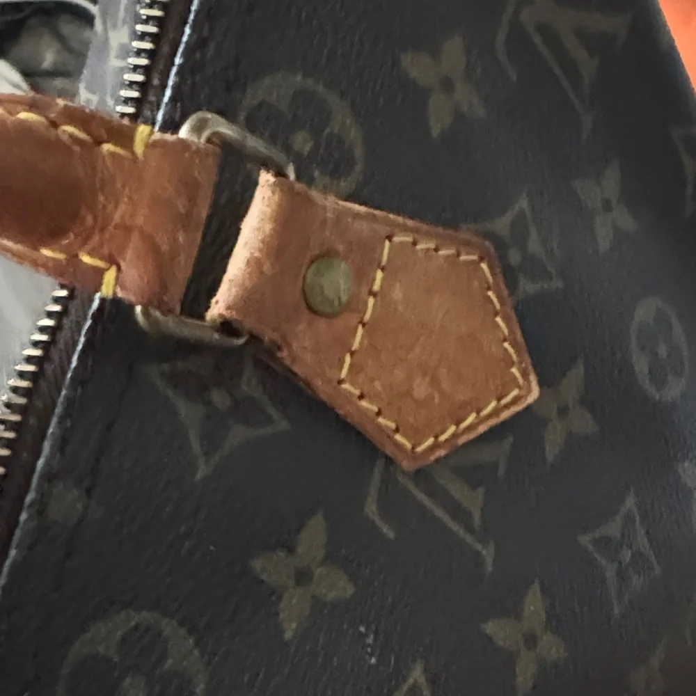 Louis Vuitton Classic Monogram Satchel - Picture 4 of 8